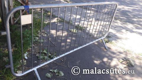 Kordon - terelő hossz: 90cm, magasság lábakkal együtt 110cm